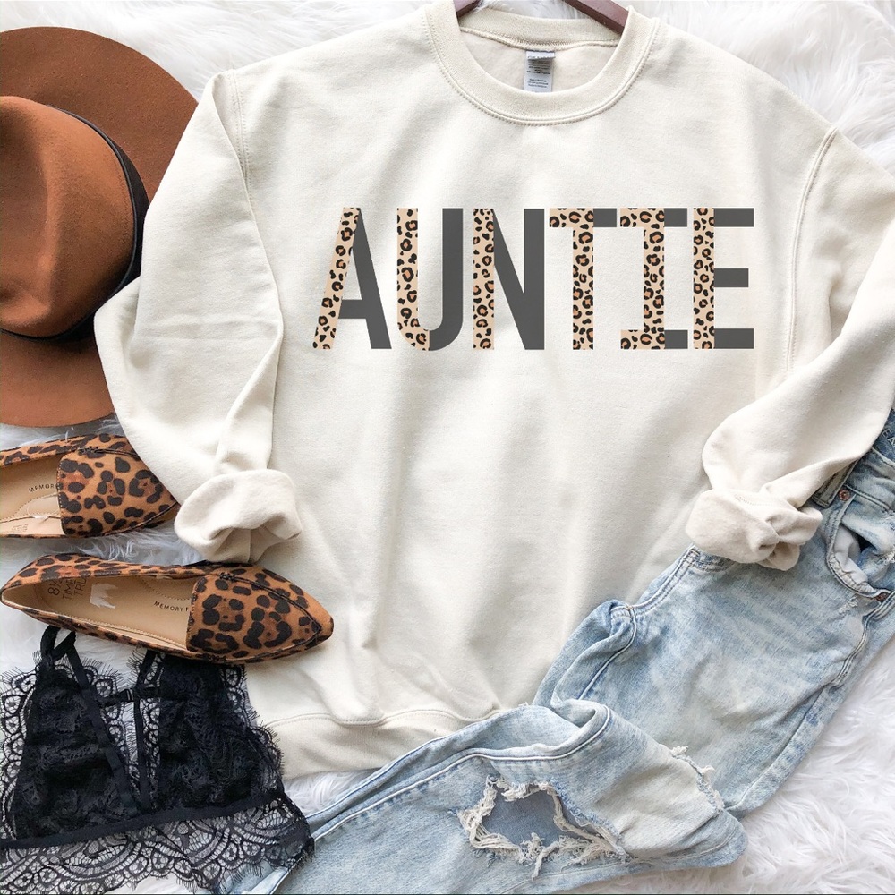 Auntie Crewneck